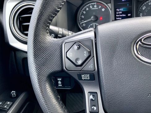 Used 2023 Toyota Tacoma TRD Sport image 23