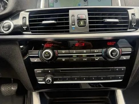 Used 2018 BMW X4 M40i AWD/4WD image 25