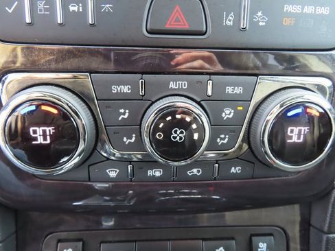 Used 2017 Buick Enclave Premium w/ Experience Buick Package image 27