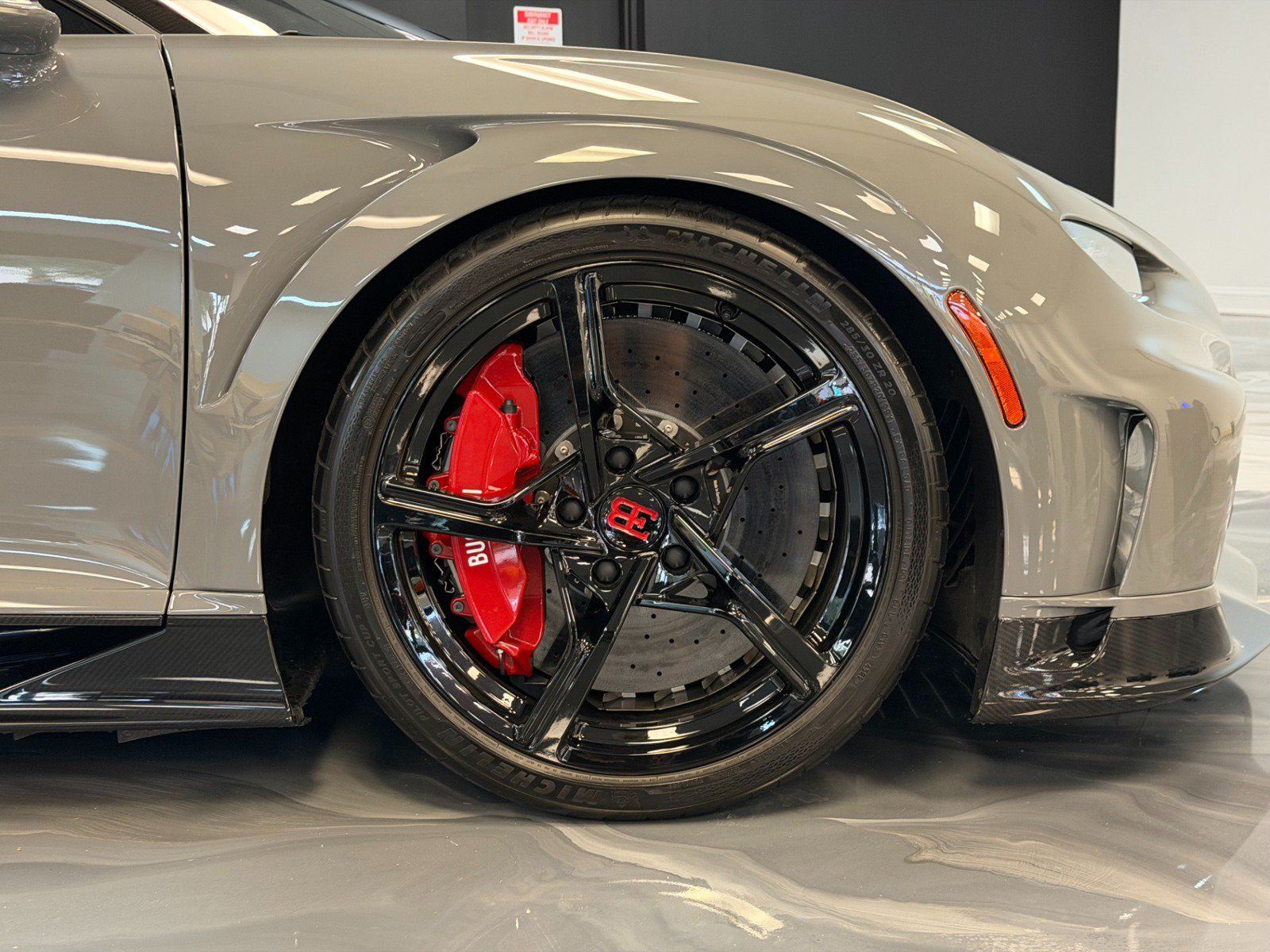 Used 2024 Bugatti Chiron Super Sport AWD/4WD image 8