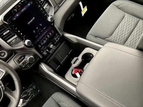 New 2026 RAM 1500 Big Horn AWD/4WD image 12