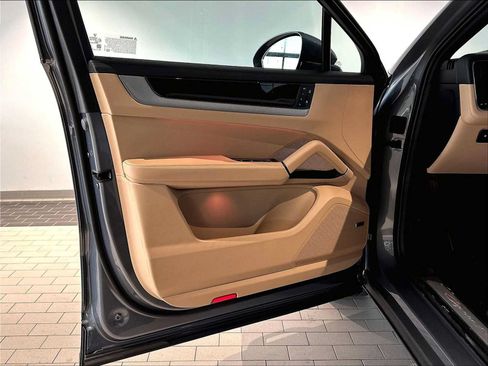 New 2026 Porsche Cayenne S AWD/4WD image 24