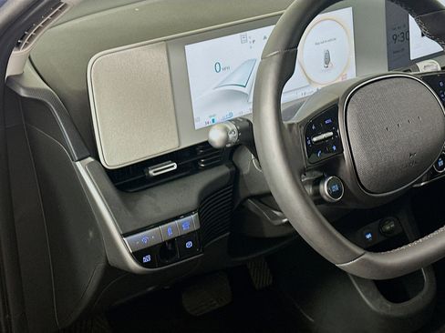 Used 2024 Hyundai Ioniq 5 SEL image 17