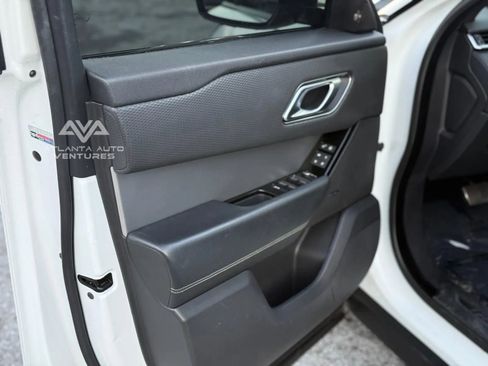 Used 2020 Land Rover Range Rover Velar R-Dynamic S image 38