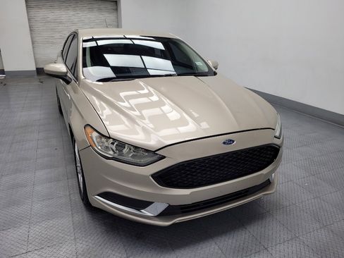 Used 2018 Ford Fusion SE w/ Fusion SE Technology Package FWD image 14