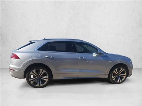 Used 2019 Audi Q8 Premium Plus w/ Premium Plus AWD/4WD image 4