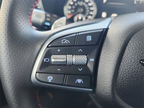 Used 2025 Genesis G70 2.5T w/ Sport Prestige Package image 7