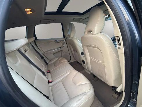 Used 2013 Volvo XC60 T6 image 11