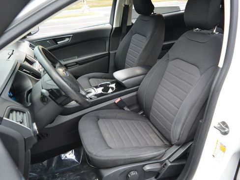 Used 2017 Ford Edge SE w/ Cargo Accessory Package image 11