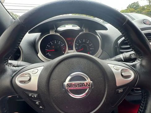 Used 2015 Nissan Juke SV w/ Technology Package image 12