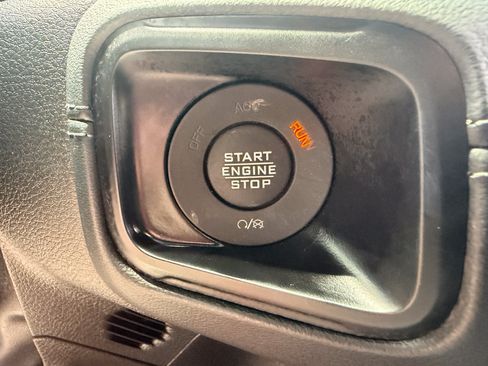 Used 2024 Jeep Wrangler Unlimited Rubicon w/ Convenience Group AWD/4WD image 47