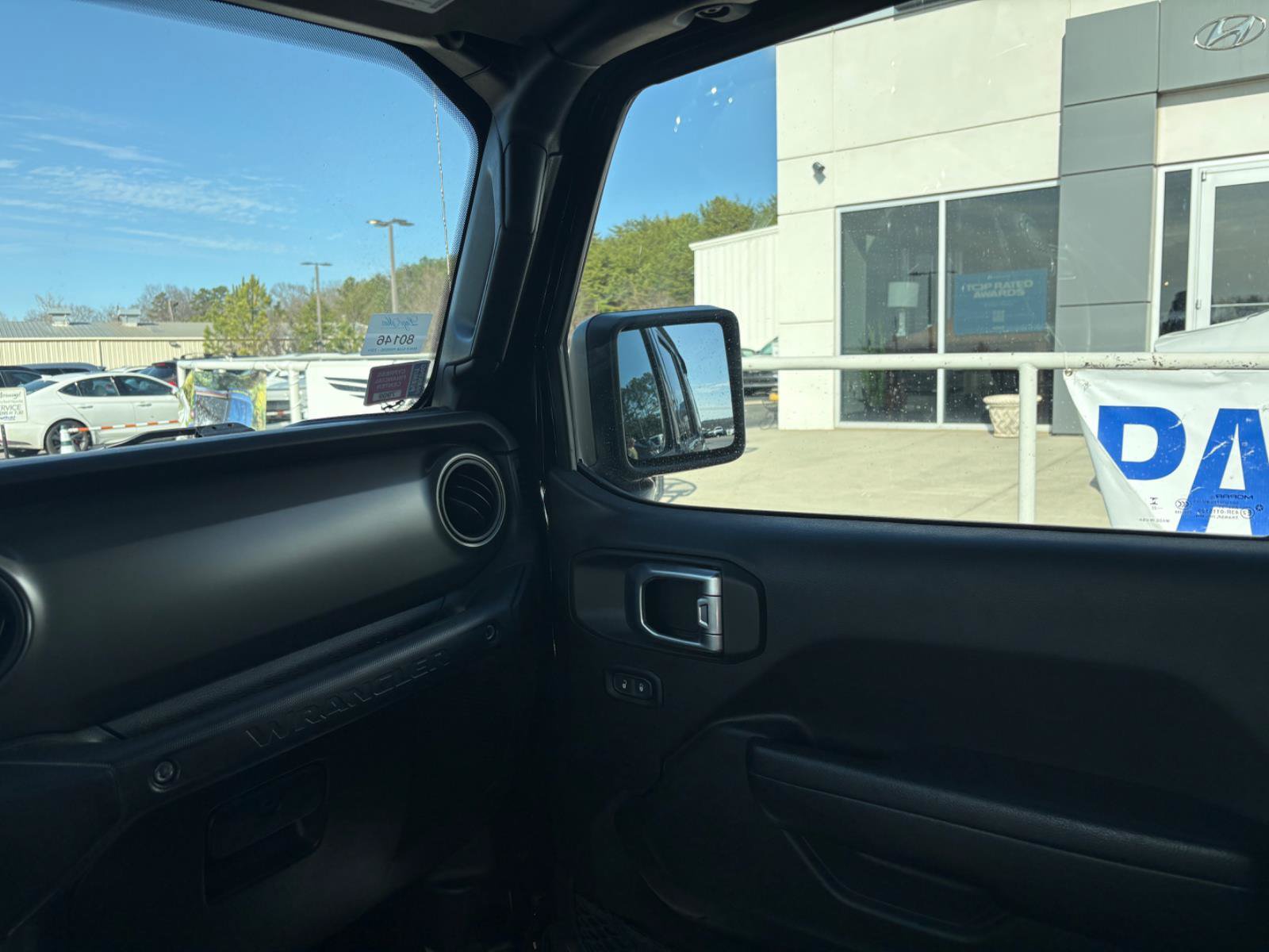 Used 2023 Jeep Wrangler Unlimited Sport AWD/4WD image 22