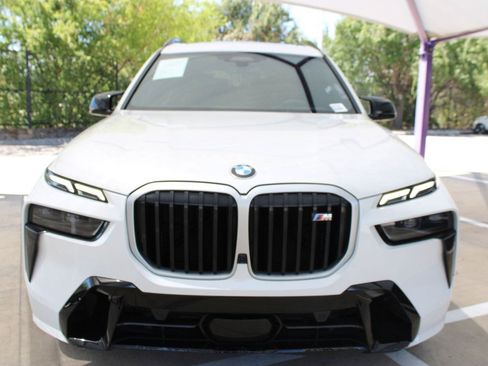 Used 2025 BMW X7 M60i AWD/4WD image 9