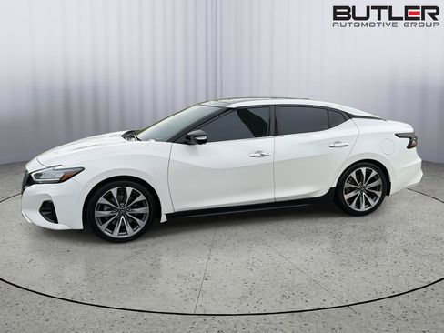 Used 2023 Nissan Maxima Platinum w/ Sport Mat Group FWD image 3
