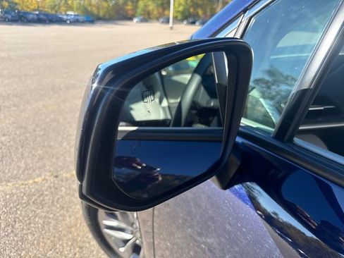 Used 2024 Toyota Sienna LE image 17