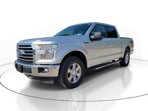 Used 2017 Ford F150 XLT w/ Equipment Group 302A Luxury AWD/4WD image 2