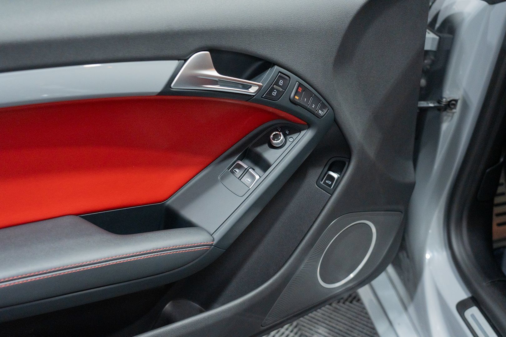 Used 2015 Audi RS 5 Coupe AWD/4WD image 19