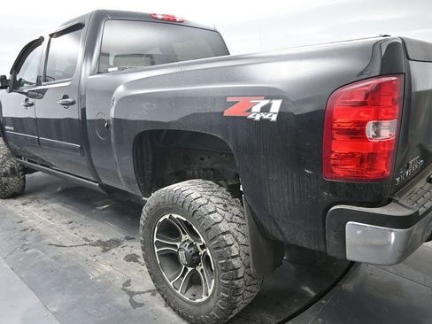 Used 2012 Chevrolet Silverado 2500 LTZ w/ Suspension Package, Off-Road AWD/4WD image 20