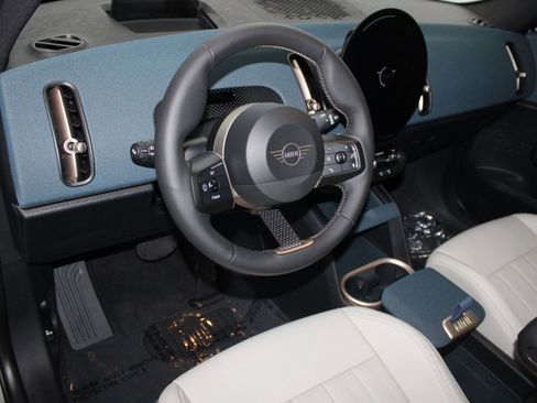 Certified 2025 MINI Cooper Countryman S w/ Comfort Package Max image 4