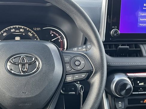 Certified 2025 Toyota RAV4 LE image 25