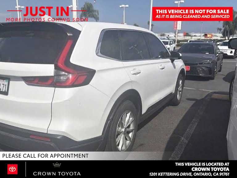 Used 2023 Honda CR-V EX image 4