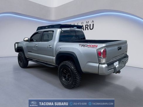 Used 2020 Toyota Tacoma TRD Off-Road w/ Technology Package AWD/4WD image 3