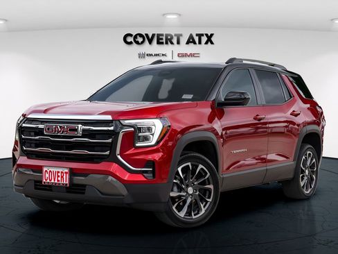 Used 2026 GMC Terrain Elevation w/ Elevation Premium Package FWD image 2