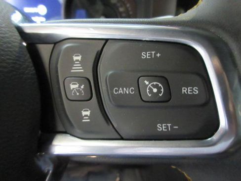 Used 2024 Jeep Wrangler Unlimited Sahara w/ Safety Group AWD/4WD image 18