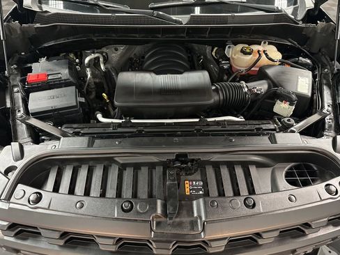 Used 2021 Chevrolet Silverado 1500 Custom Trail Boss w/ LPO, Dark Essentials Package AWD/4WD image 33