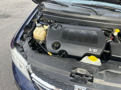 Used 2017 Dodge Journey SXT w/ Comfort/Convenience Group image 35