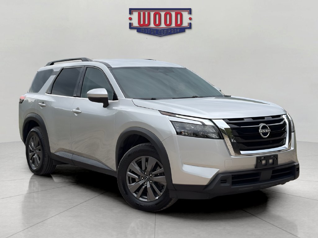 Used 2024 Nissan Pathfinder SV FWD image 1