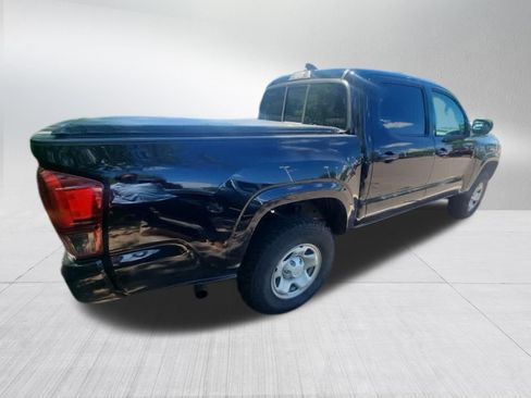 Used 2021 Toyota Tacoma SR AWD/4WD image 4