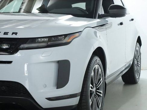 Certified 2025 Land Rover Range Rover Evoque S AWD/4WD image 4