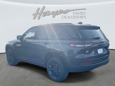 New 2025 Jeep Grand Cherokee Limited image 23