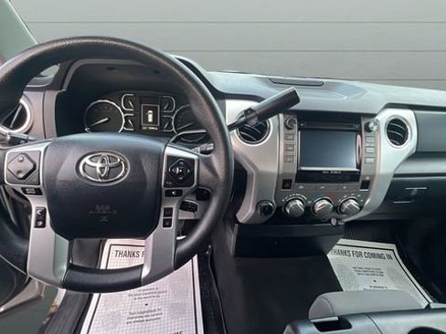 Used 2018 Toyota Tundra SR5 image 21