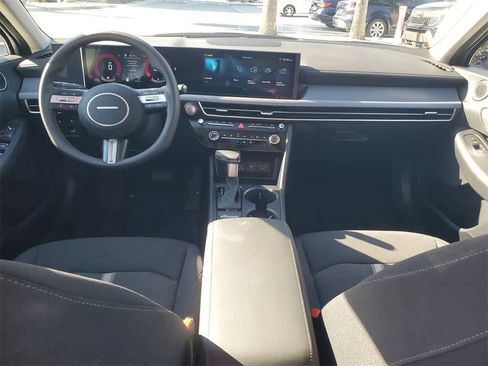 Used 2025 Hyundai Sonata SE image 13
