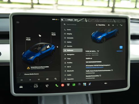 Used 2023 Tesla Model Y Long Range AWD/4WD image 26