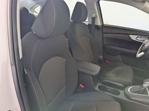 Used 2024 Kia Forte LXS w/ LXS Technology Package FWD image 31