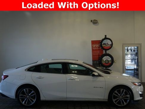 Used 2024 Chevrolet Malibu LT image 2