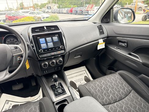 Used 2026 Mitsubishi Outlander Sport ES AWD/4WD image 22