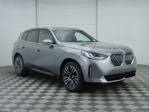 Used 2026 BMW X3 xDrive30i w/ Convenience Package AWD/4WD image 4