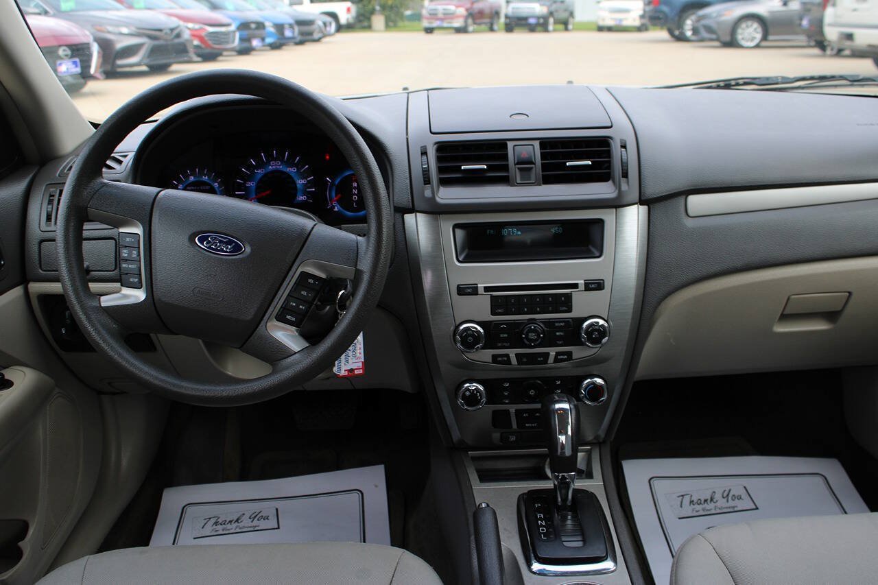 Used 2012 Ford Fusion SE FWD image 10