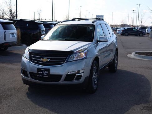 Used 2016 Chevrolet Traverse LT image 3