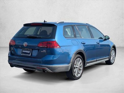 Used 2017 Volkswagen Golf Alltrack SE AWD/4WD image 5