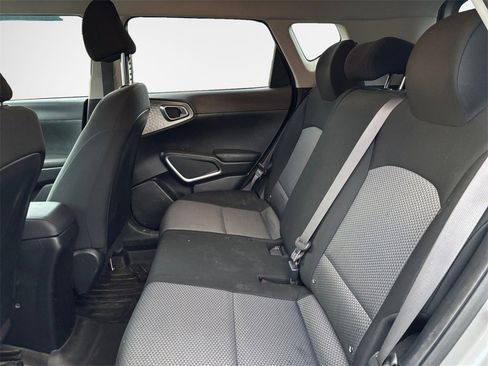 Used 2023 Kia Soul LX image 24