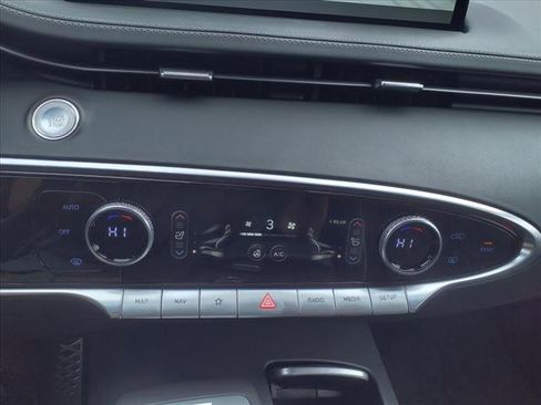 New 2024 Genesis GV70 3.5T Sport w/ Sport Advanced Package image 9