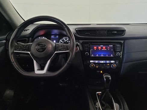 Used 2018 Nissan Rogue SV AWD/4WD image 22