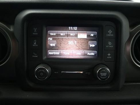 Used 2018 Jeep Wrangler Unlimited Sport S image 22