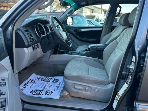 Used 2008 Toyota 4Runner Sport image 6