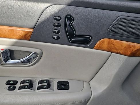 Used 2006 Kia Amanti image 9